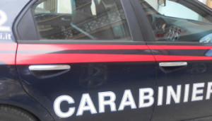 macchina-carabinieri-evidenza