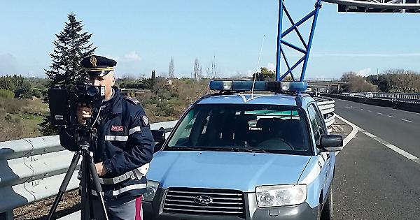 POLIZIA-STRADALE