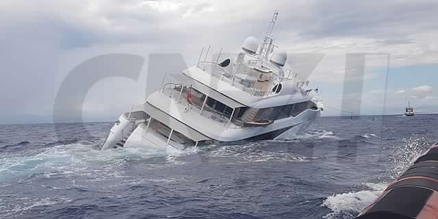 yacht oligarca russo affondato
